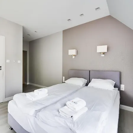 Hello Helska By Oneapartments Апартаменты *